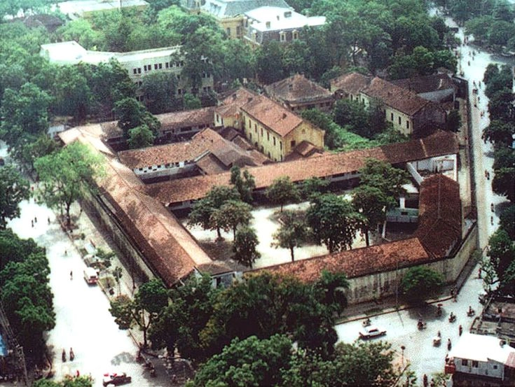 Khám phá đôi nét giới thiệu về nhà tù Hoả Lò đầy ấn tượng