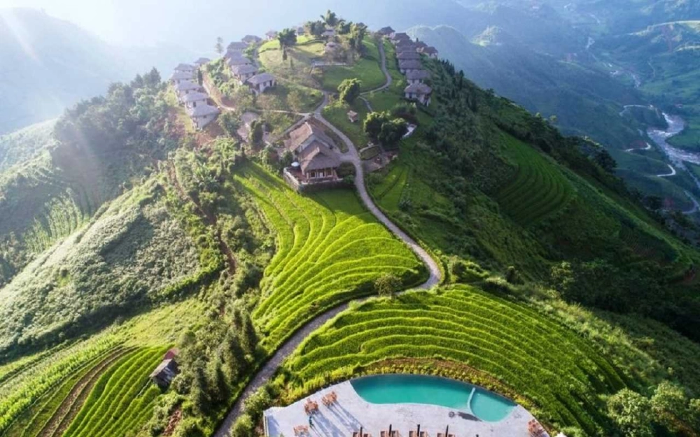 Cảm nhận vẻ đẹp hoang sơ qua hình ảnh núi hàm rồng sapa