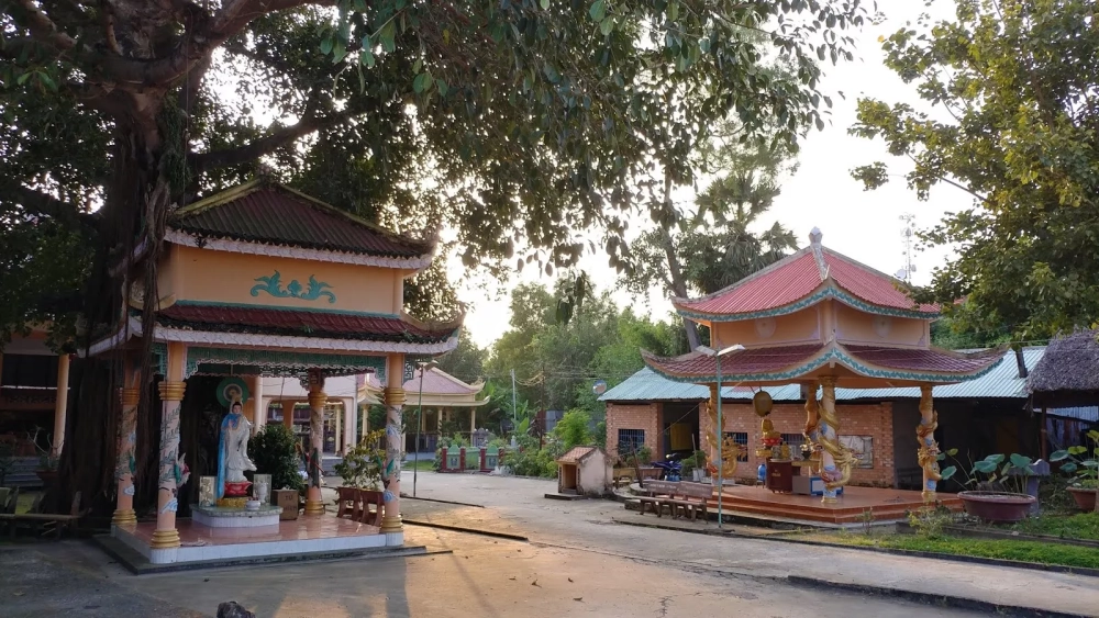 Cùng nghe thuyết minh về miếu bà chúa xứ núi sam hấp dẫn