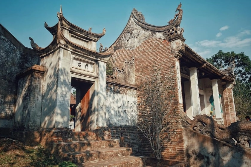Khám phá bên trong thành Cổ Loa với các công trình cổ kính