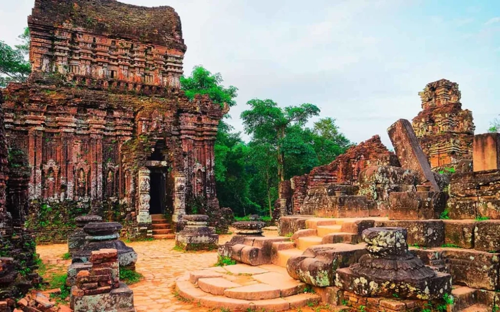 Lưu lại hình ảnh của thánh địa mỹ sơn cổ xưa