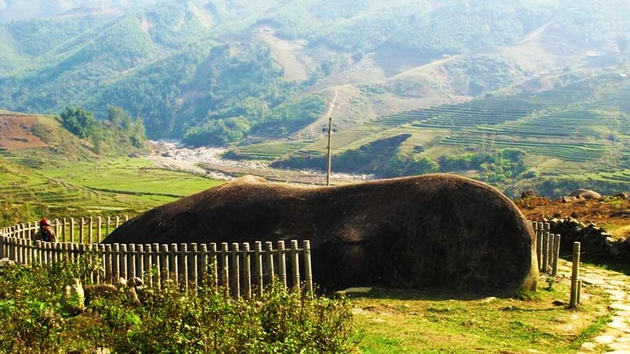 Địa điểm độc đáo thung lũng mường hoa bãi đá cổ sapa