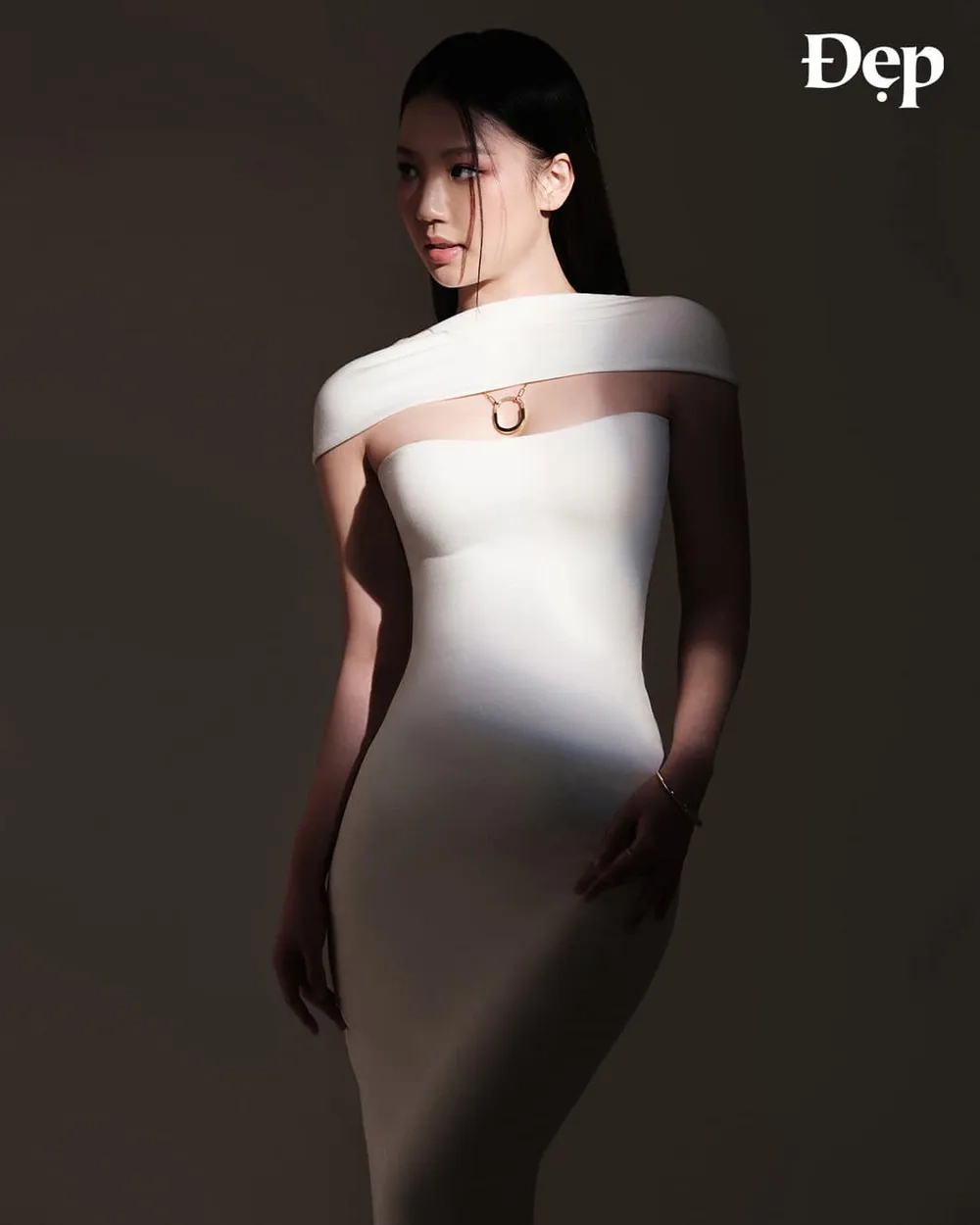 Tìm hiểu kỹ hơn về Amee anh nhà ở đâu thế lyrics