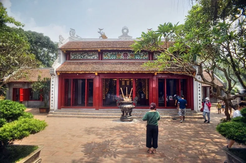 Giá vé đền Ngọc Sơn áp dụng cho du khách