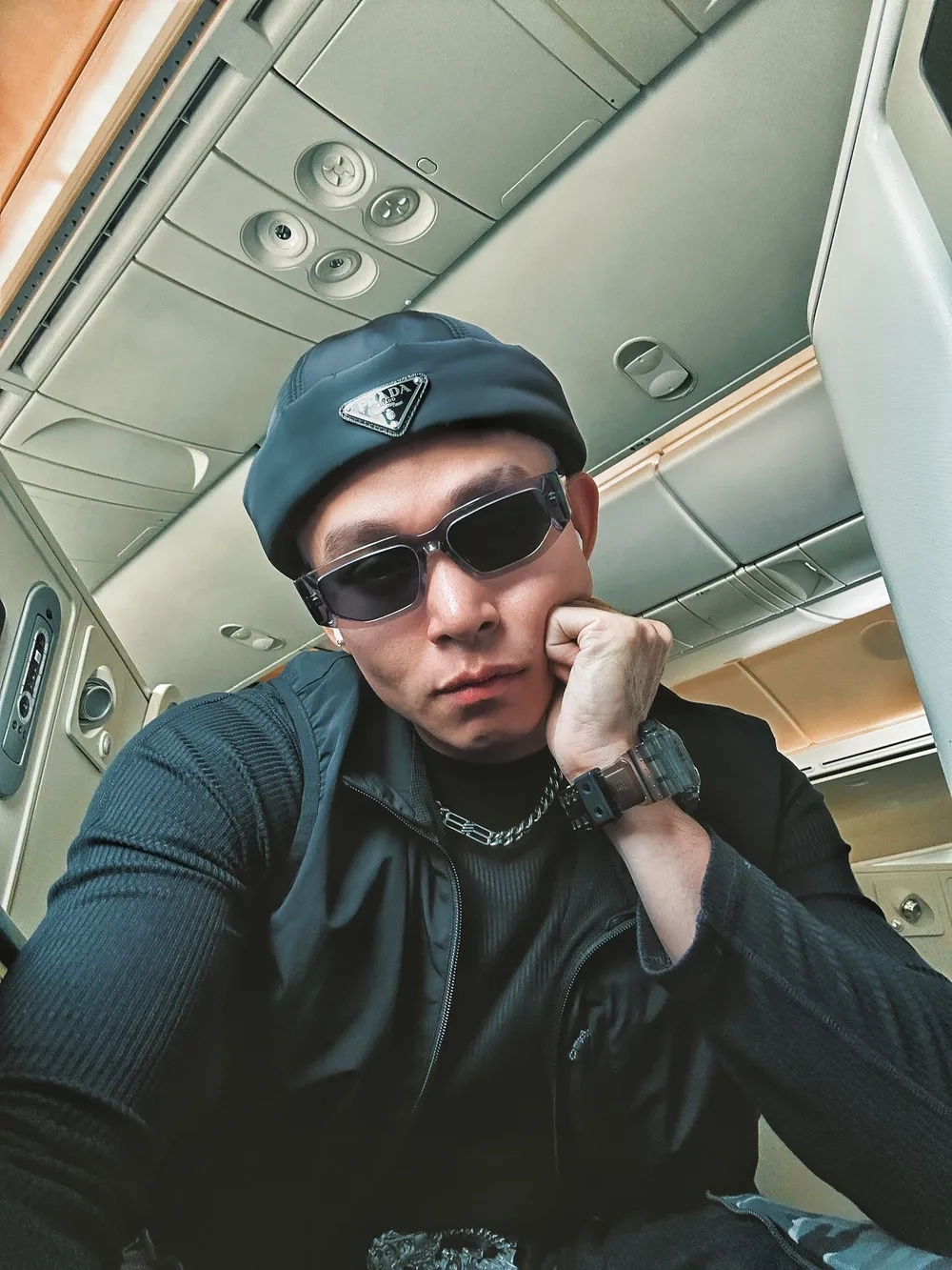 Fan đổ dồn về Jun Phạm 2 ngày 1 đêm