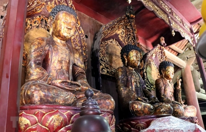 Ngắm nhìn tượng phật chùa bút tháp uy nghi và thanh tịnh