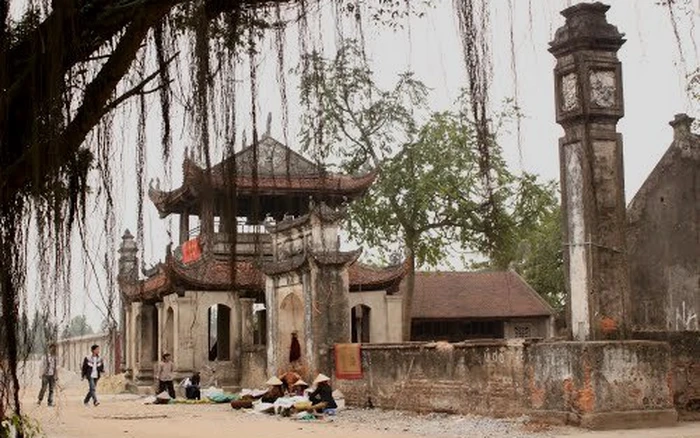 Đường đi chùa đậu thường tín thuận tiện bằng xe máy hoặc ô tô
