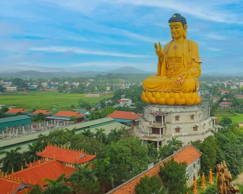 Du lịch chùa khai nguyên là hành trình đầy trải nghiệm tâm linh