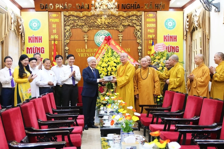 Tin tức về chùa quán sứ thường xoay quanh các lễ lớn trong năm