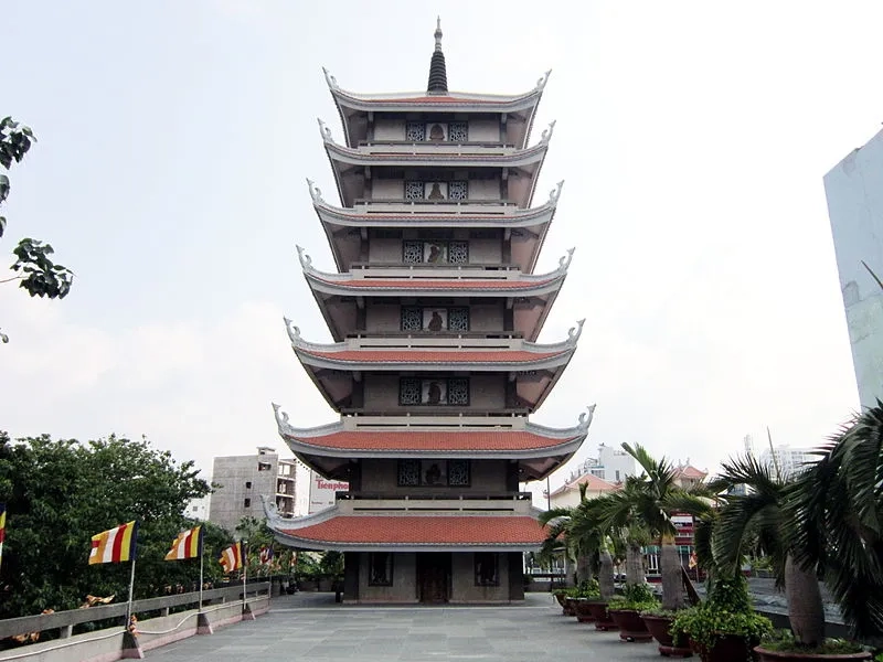 Chùa vĩnh nghiêm ở sài gòn nơi hội tụ văn hóa Phật giáo