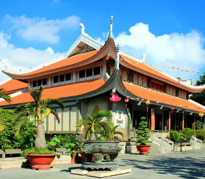 Trụ trì chùa vĩnh nghiêm là người giữ gìn truyền thống tu hành