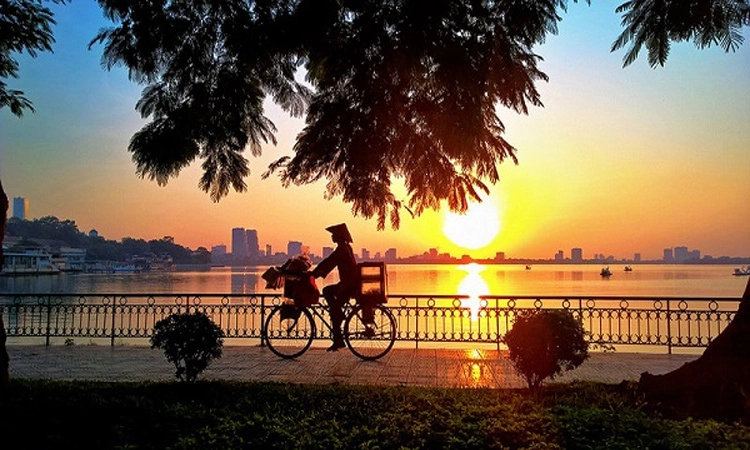 Góc nhìn tuyệt đẹp từ hình ảnh hồ tây mỗi sớm mai