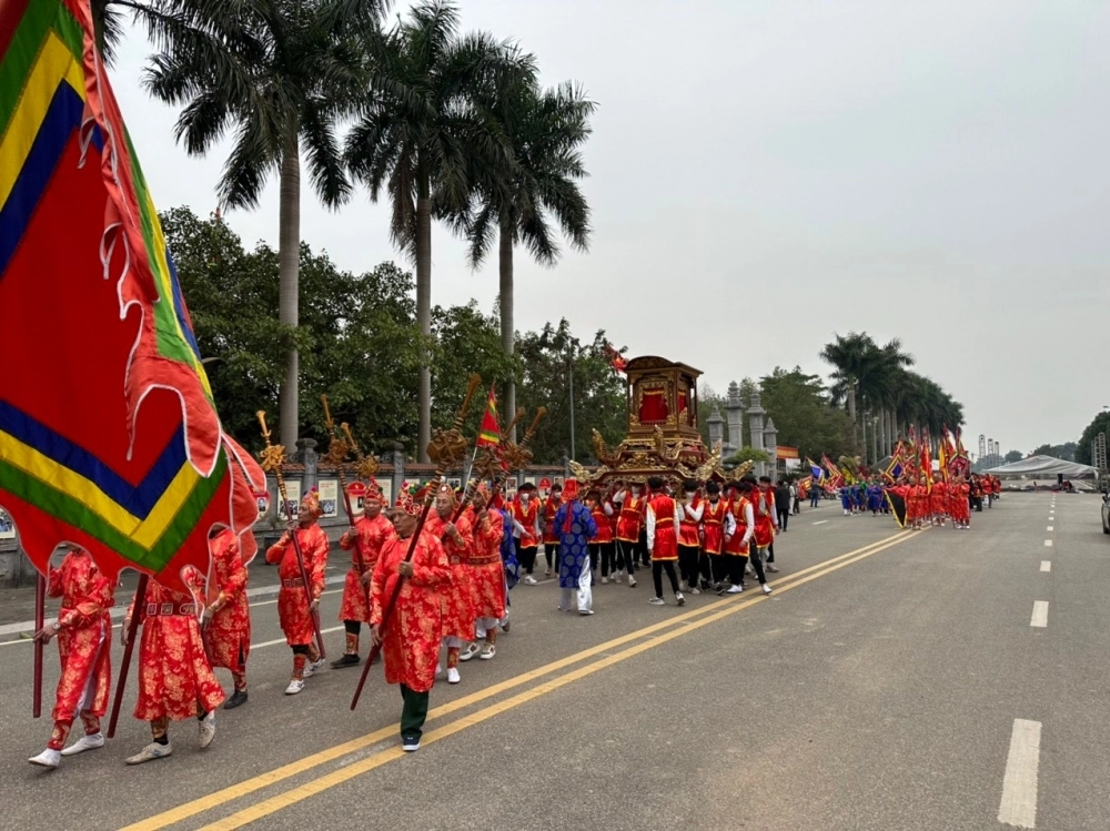 Giới thiệu về lễ hội đền hai bà trưng nơi lưu giữ giá trị văn hóa