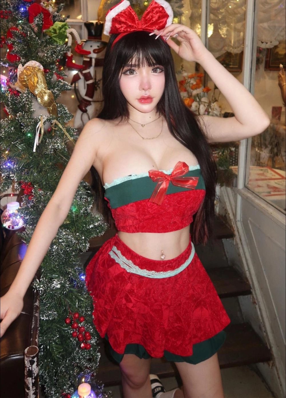 Ảnh sexy gái đẹp nhan sắc hoàn hảo pose nóng bỏng cuốn hút khiến si mê