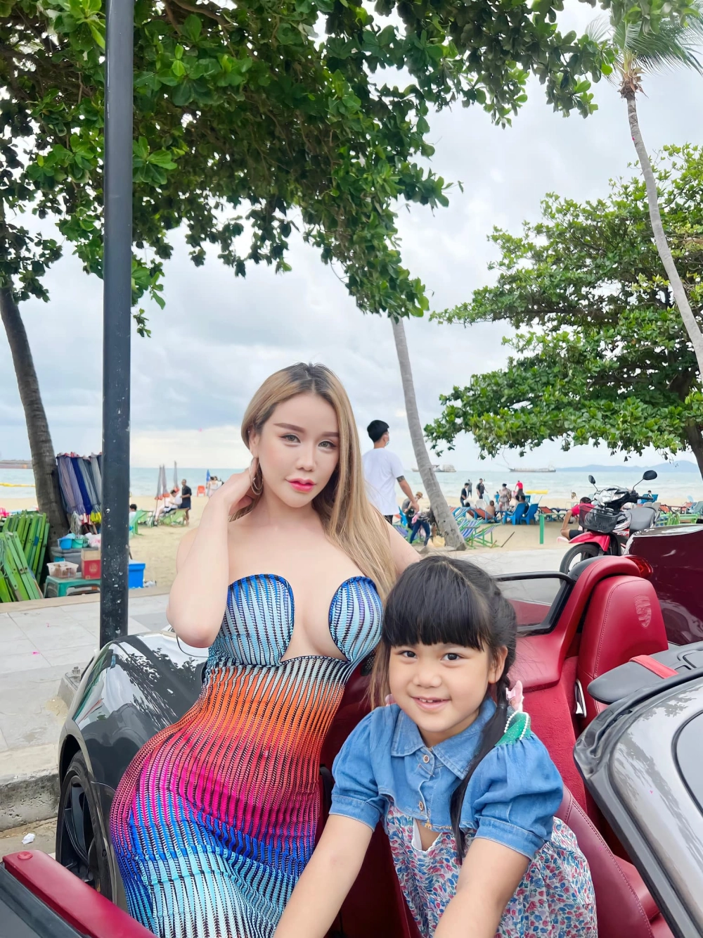 Vú của gái xinh bộ ngực căng tròn hoàn hảo nóng bỏng quyến rũ cuốn hút