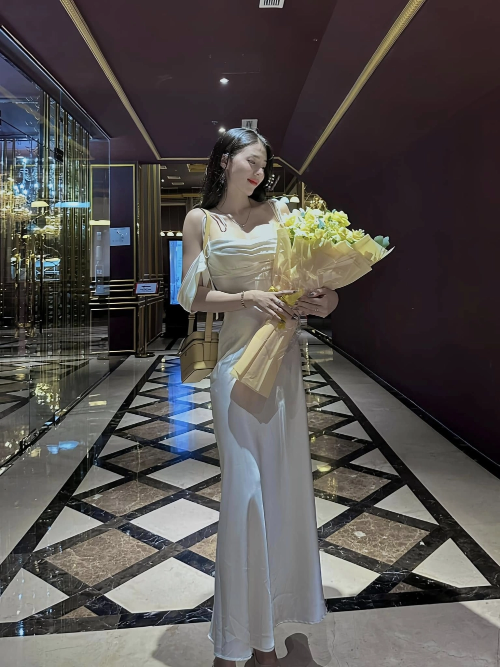 Clip sex hồng ánh mông tròn doggy nóng bỏng chết người ngay