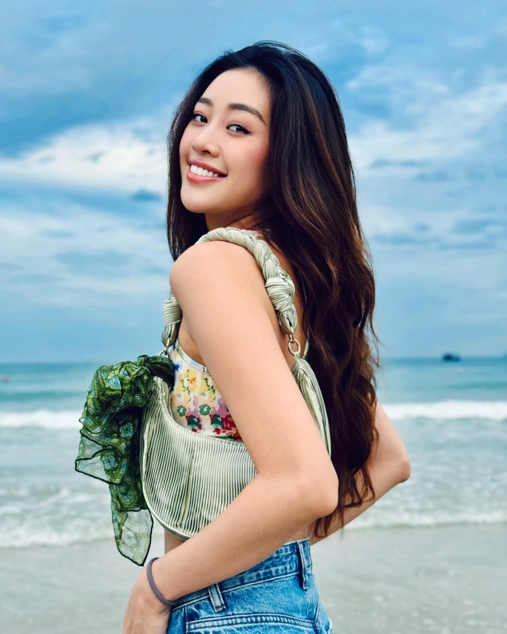 Ảnh gái đẹp làm hình nền điện thoại nóng bỏng