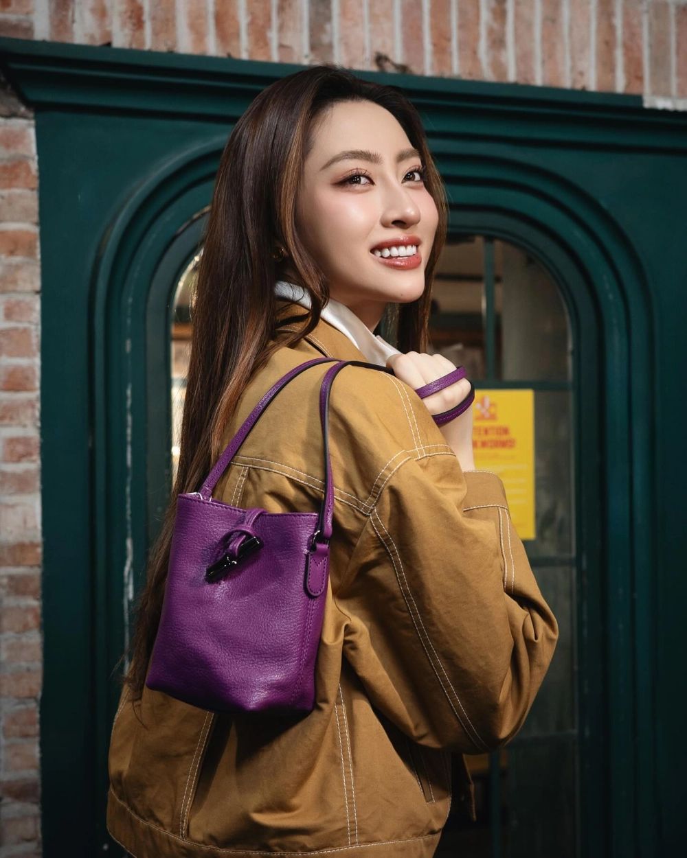 Hình nền gái xinh 4k dễ thương nhìn là thích