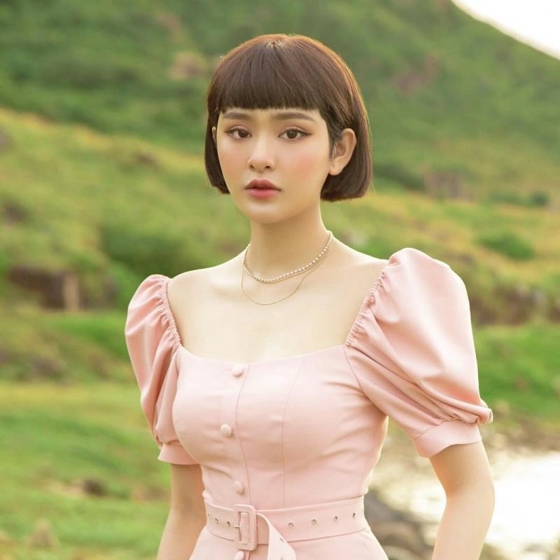 Hiền hồ karaoke hát theo cảm xúc dâng trào