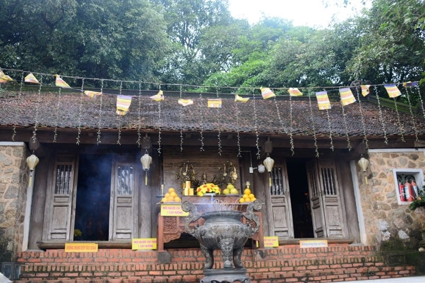 Hình ảnh chùa hương tích linh thiêng cuốn hút