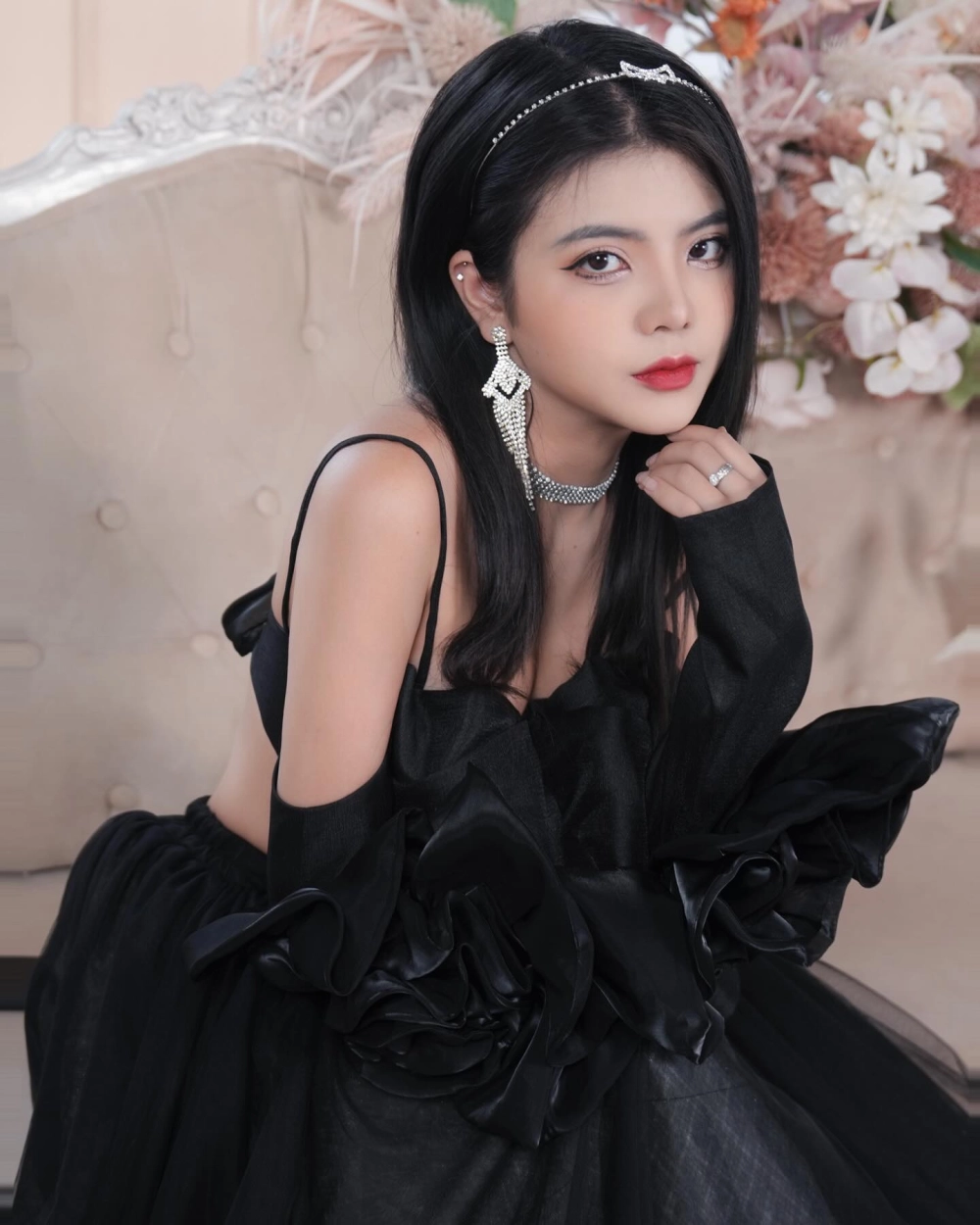 Hình nền girl xinh 4k hd mịn màng cuốn hút