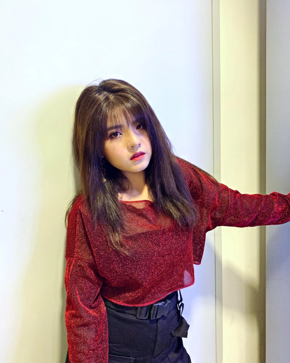 Hình nền gái xinh đẹp 4k miễn phí quyến rũ