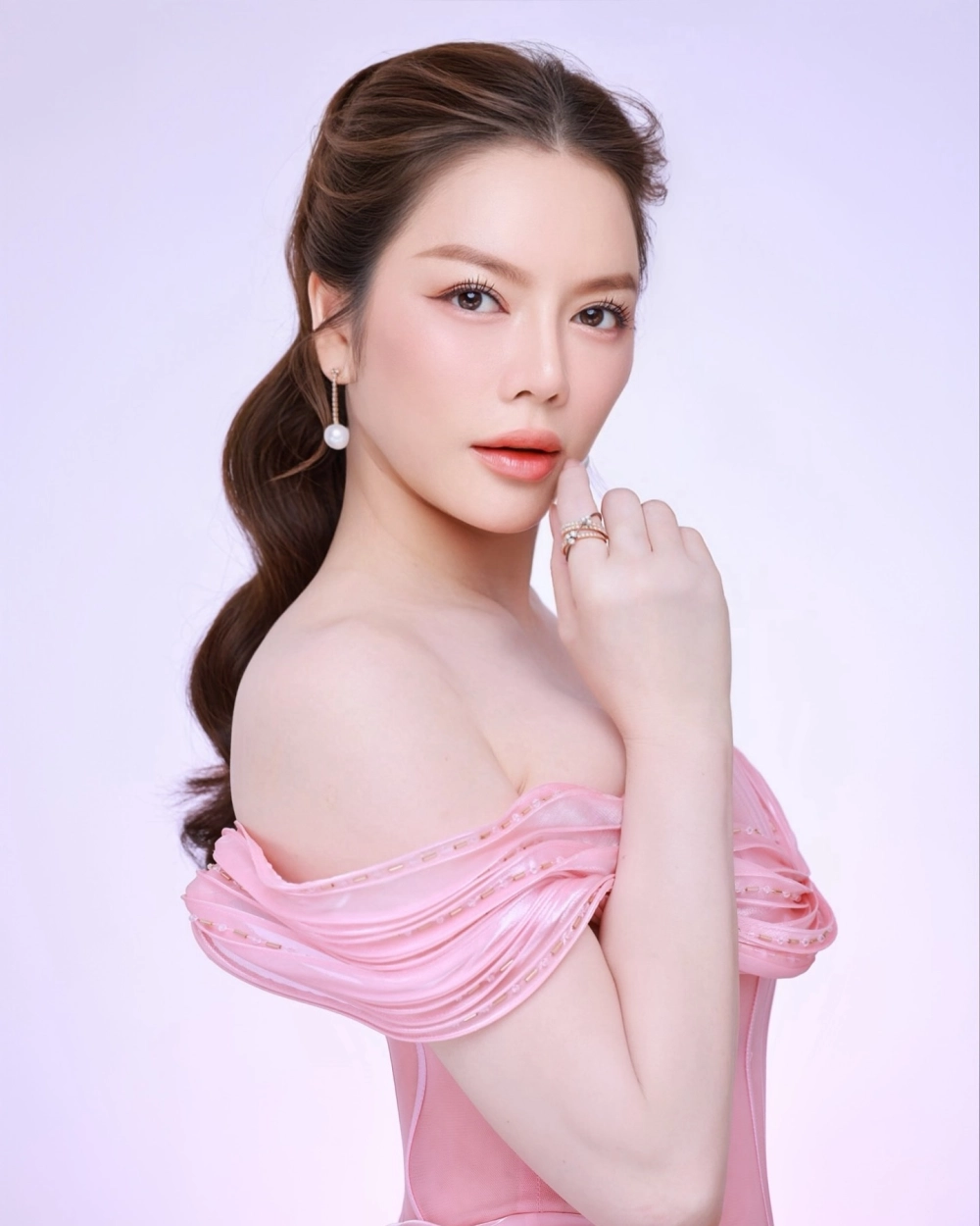 Hình nền girl xinh 4k cho điện thoại đẹp.