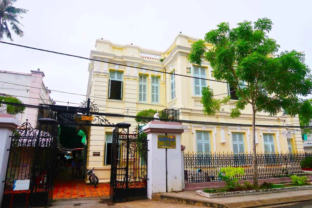 Nhà công tử Bạc Liêu nổi tiếng với nhiều giai thoại.