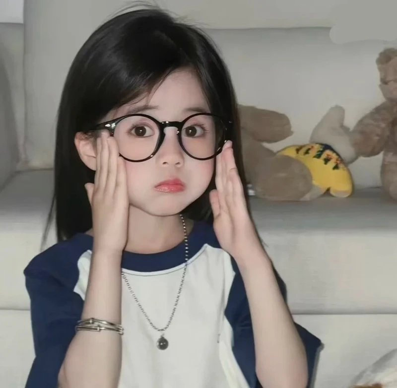 Tổng hợp avatar hình em bé đẹp mê ly